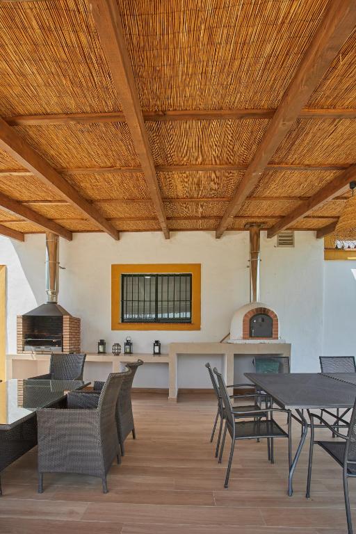 A seating area at Finca La Fuensanta