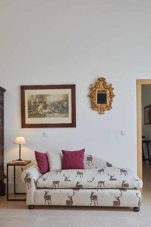 A seating area at Finca La Fuensanta
