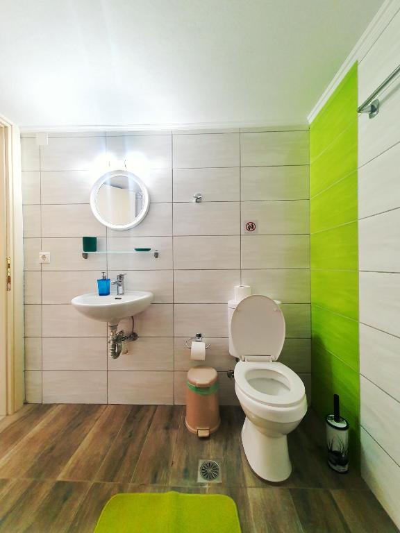 Kúpeľňa v ubytovaní Green Studio Nidri