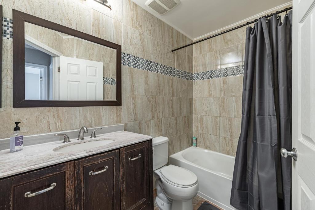 Koupelna v ubytování LUX Gorgeous 3BR Townhome in Washington DC