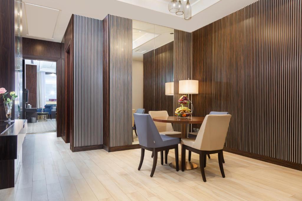Posezení v ubytování Nivel Hotel Abha