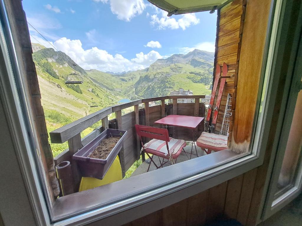 Nespecifikovaný výhled na hory nebo výhled na hory při pohledu z apartmánu