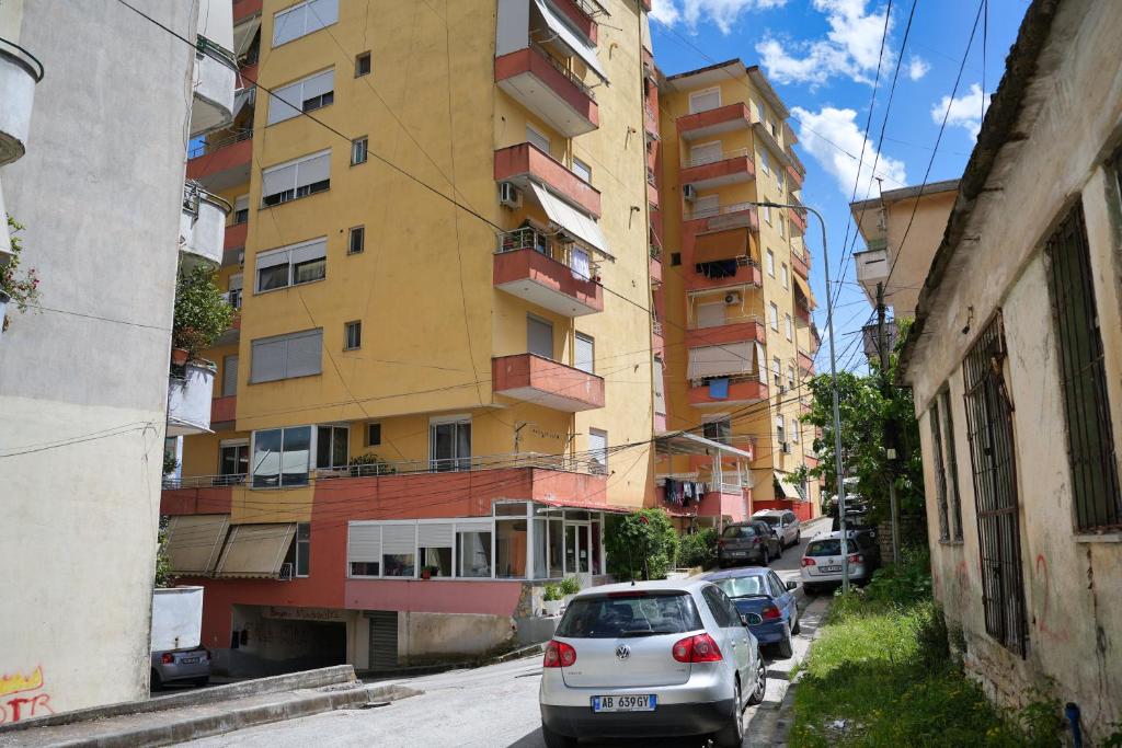 O edifício onde o apartamento está situado