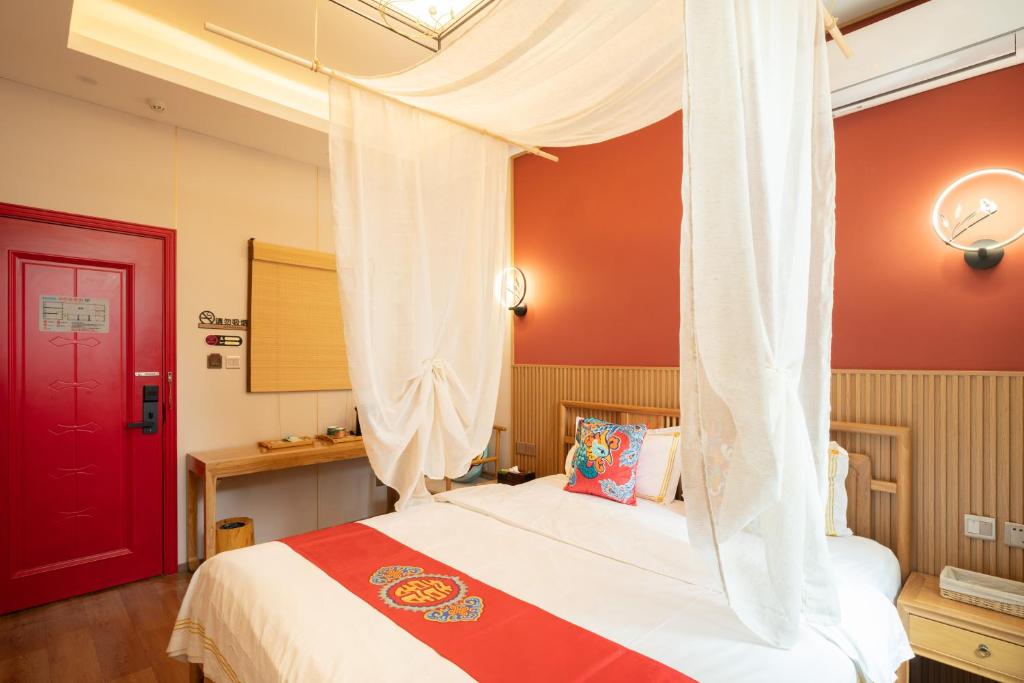 Rong Hotel - Beijing Nanluoguxiang Branch - Cour Double Room