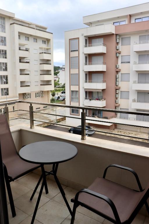 Balkón nebo terasa v ubytování Jugo Apartment