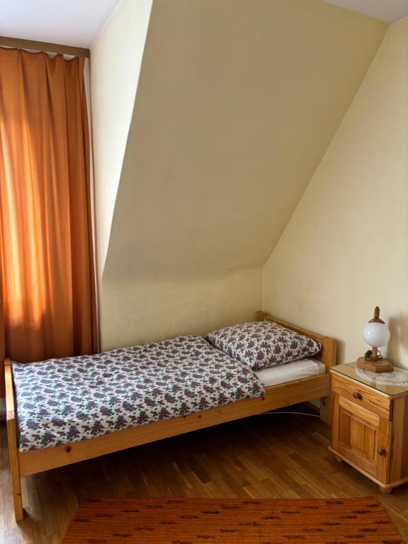 Posteľ alebo postele v izbe v ubytovaní Pokoje Gościnne U Gordona