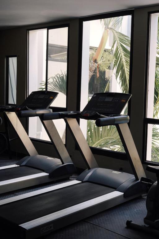 Fitness centrum a/nebo fitness zařízení v ubytování Hotel Presidente Beach Salinas