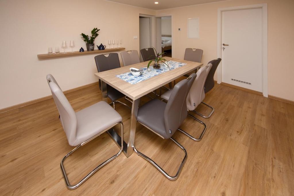 Fotografie z fotogalerie ubytování Apartmán nad Ottovkou v destinaci Luhačovice