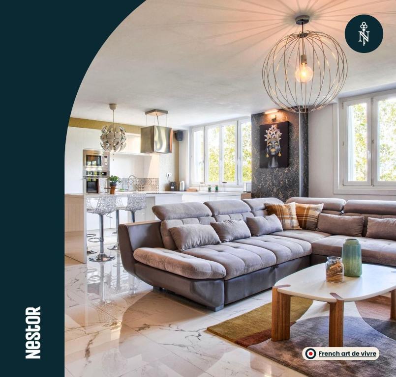 Khu vực ghế ngồi tại Casa Vega — Luxury suite, banks of the River Orne