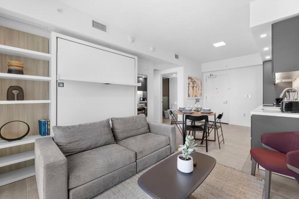 Photo inspiration: Visual Reference: Luxury Condo With City Views In Downtown Miami Miami Updated