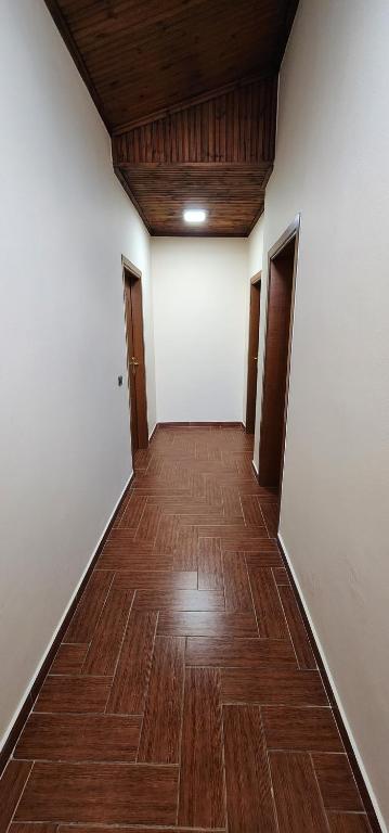 Fotografie z fotogalerie ubytování Hotel La Villa v destinaci Tirana