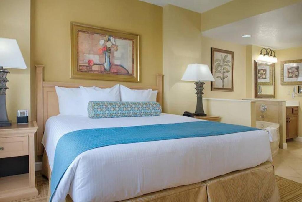 Family Private Honeycomb Resort tesisinde bir odada yatak veya yataklar
