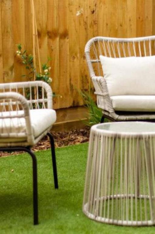 Deluxe Central retreat w/super king bed - Resim 21