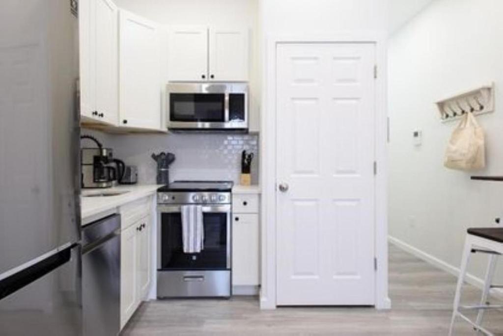 آپارتمان 3 خوابه باشکوه در نیویورک - Magnificent 3 Bedroom Apt in NYC، آپارتمان 3 خوابه باشکوه در نیویورک