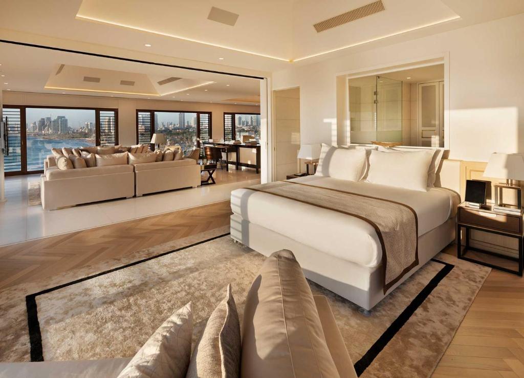 Posezení v ubytování The Setai Tel Aviv, a Member of the leading hotels of the world