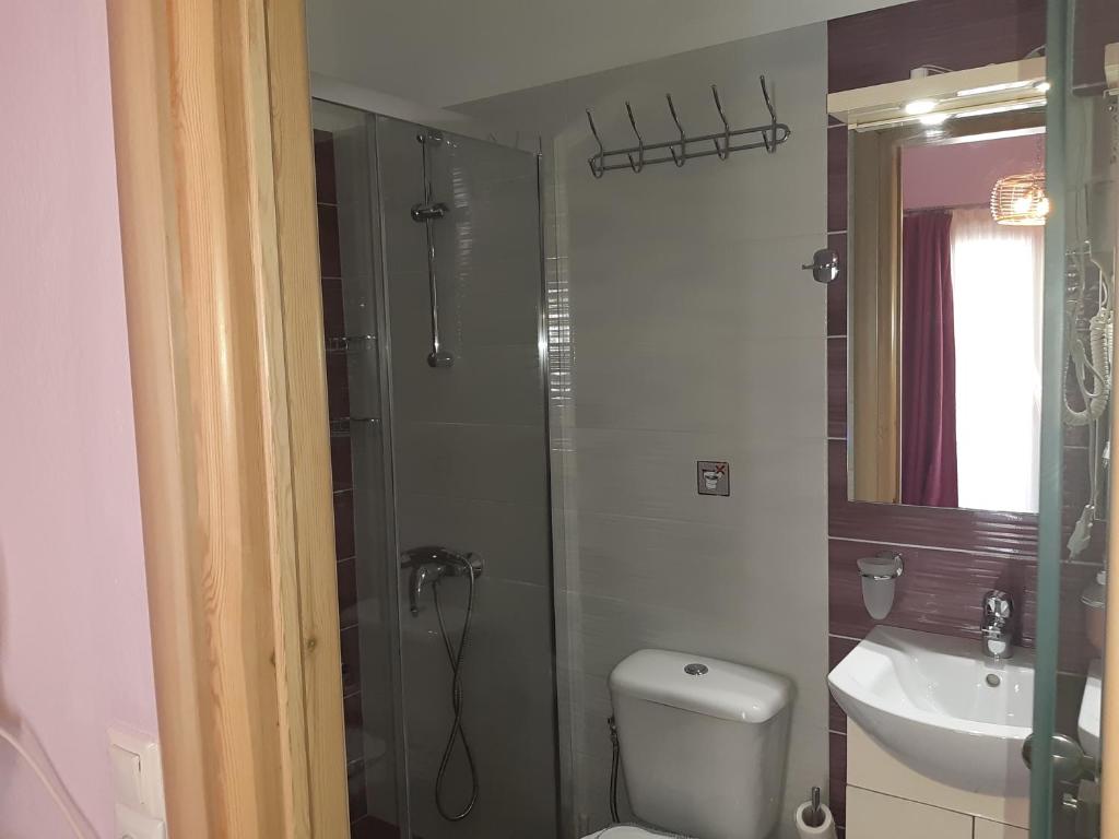 Paraskevi's Luxury Studios - 12