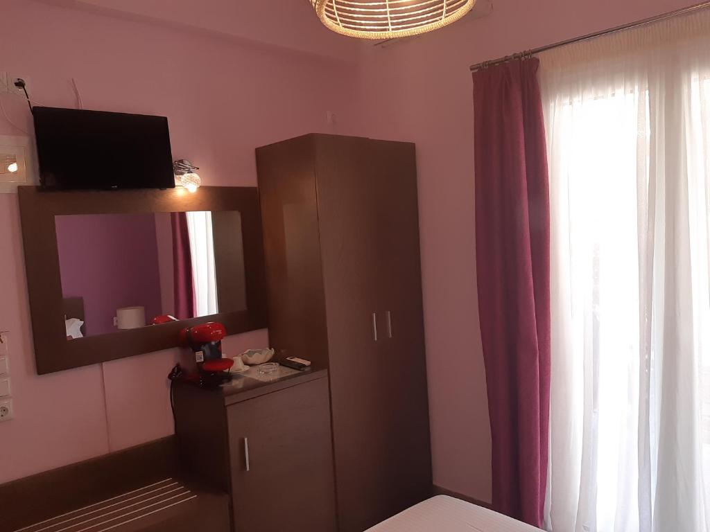 Paraskevi's Luxury Studios - 13