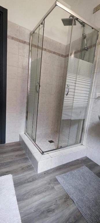 A bathroom at Navigli-Darsena In the Heart of the City