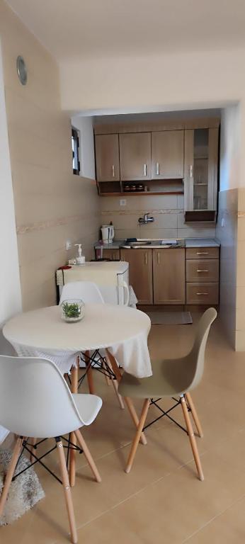 Kuchyň nebo kuchyňský kout v ubytování Village house - Novak Rijecani