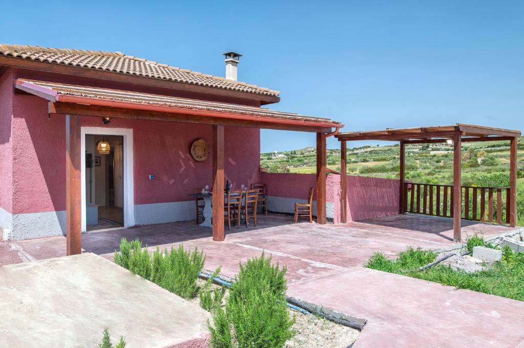 Το κτήριο όπου στεγάζεται  το σαλέ