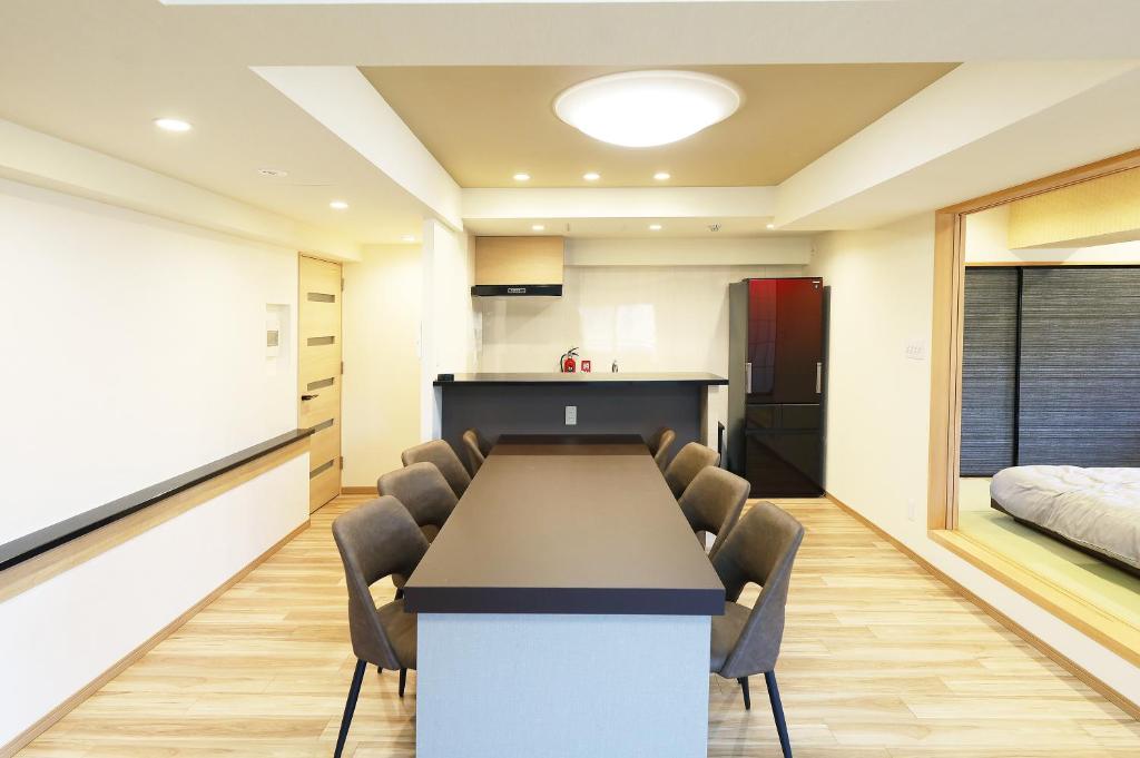 Posezení v ubytování MolinHotels702 アクティビティを満喫できる札幌定山渓 天然温泉付-1L2Room K-Bed1&W-beds3 8persons