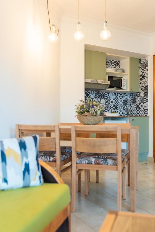 Kuchyň nebo kuchyňský kout v ubytování Apartamentos Royal Life