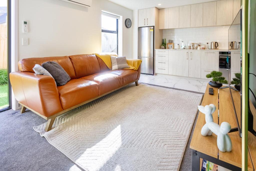 Gorgeous in Green - 2 bed Central Oasis w/king bed - Resim 14