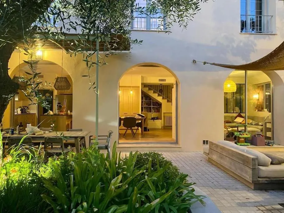 Cap D'Antibes Luxury Villa Pool Garden Beach 4 Bedrooms