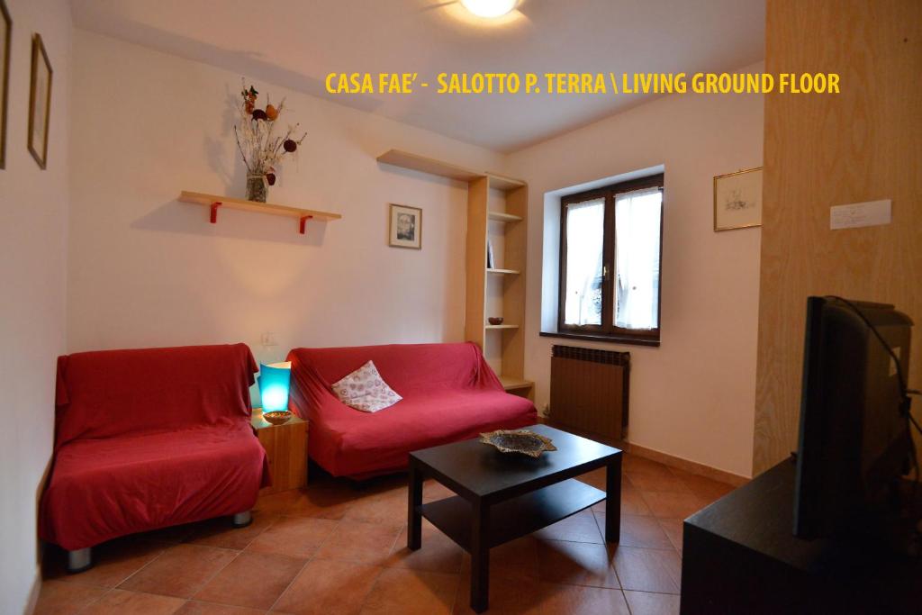 Część wypoczynkowa w obiekcie Casa Faè Dolomiti