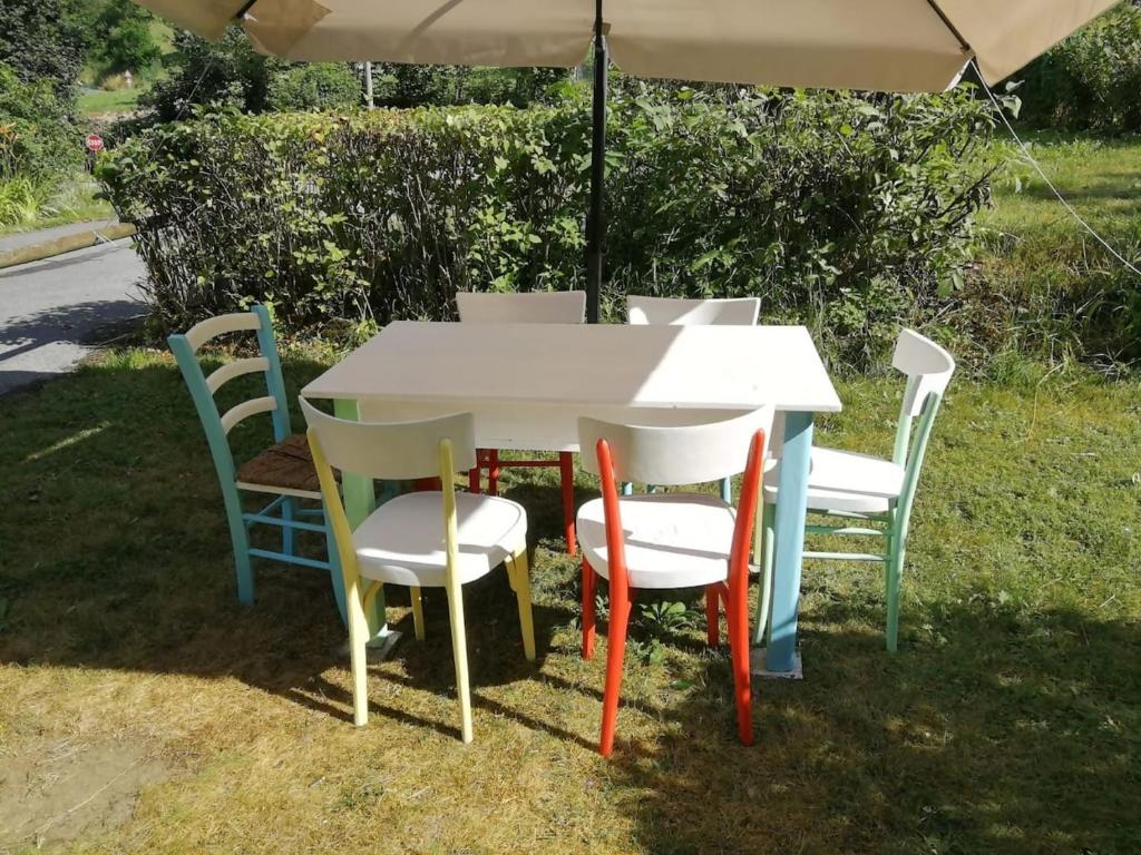 Ogród w obiekcie Casa Faè Dolomiti