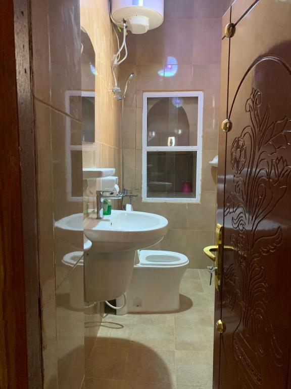 Fotografie z fotogalerie ubytování بيت النحوي التراثي _ Bait Al Nahwai v destinaci Al Hamra