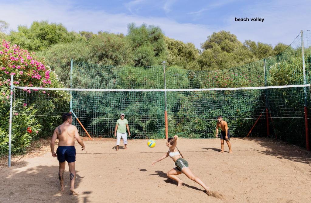 Hosté ubytování Ecovillage with swimming-pool surrounded by greenery, apartments with air conditioning and outdoor private area