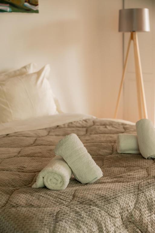 Honey Bee House - 16