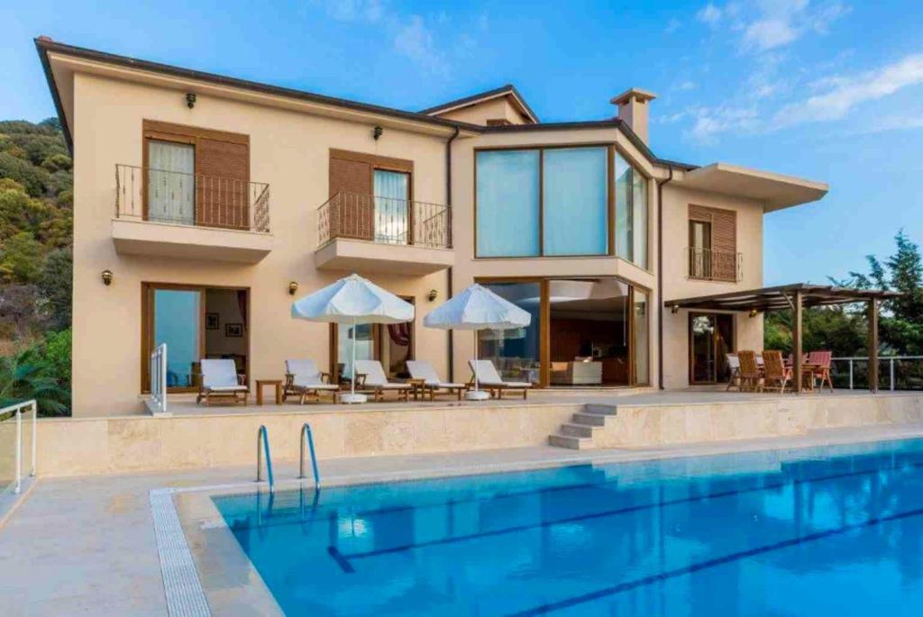 Hồ bơi trong/gần Villa SUZAN - Kaş