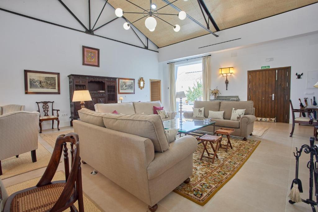 A seating area at Finca La Fuensanta