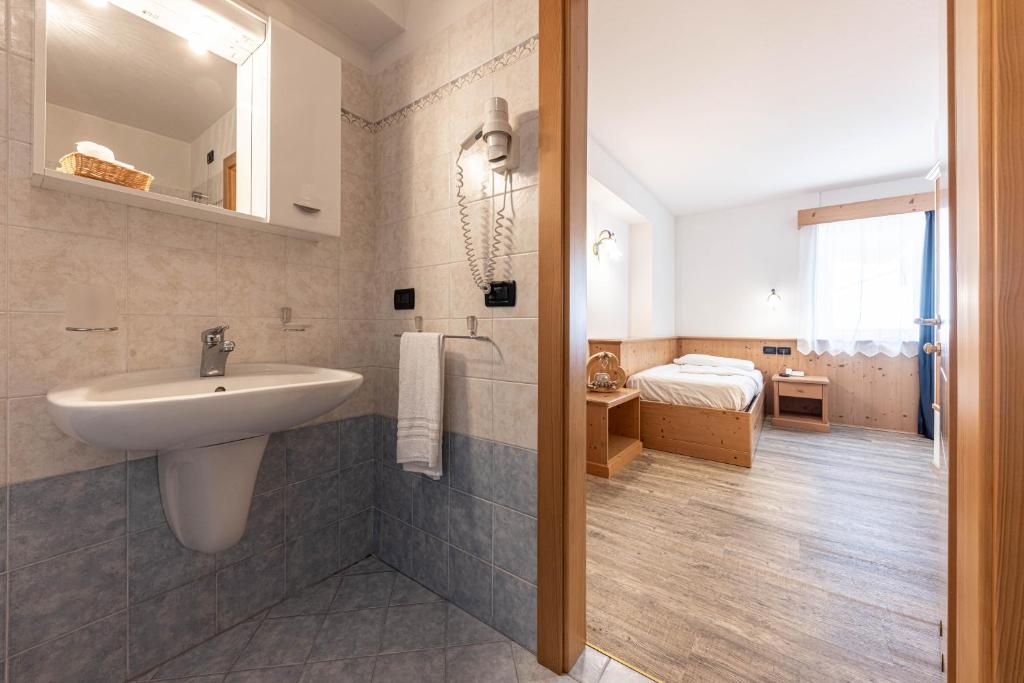 Koupelna v ubytování Hotel Siror