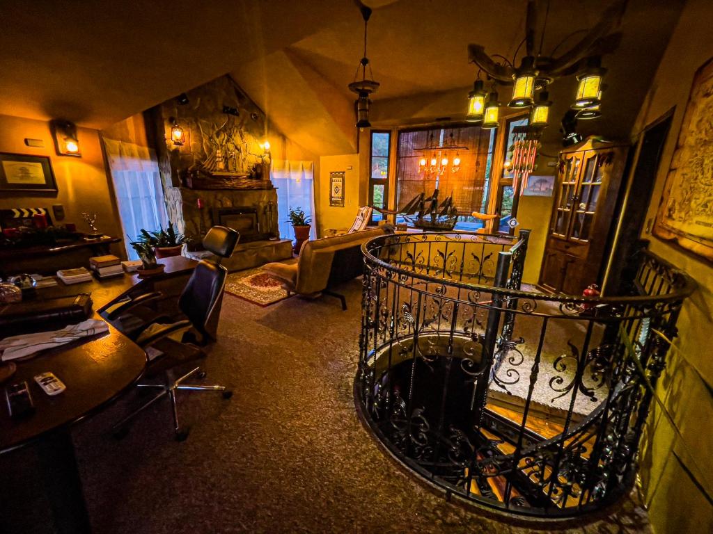 Zona de estar de Homestay at "Explore Cafe & Lodge" with stunning ocean view in Chiloe Island, Patagonia