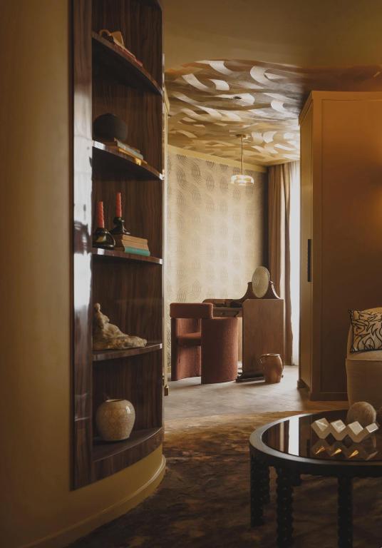 Posezení v ubytování Hotel Gounod Fully Renovated