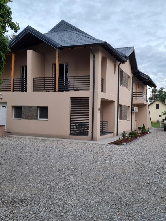 Budova, kde se apartmán nachází