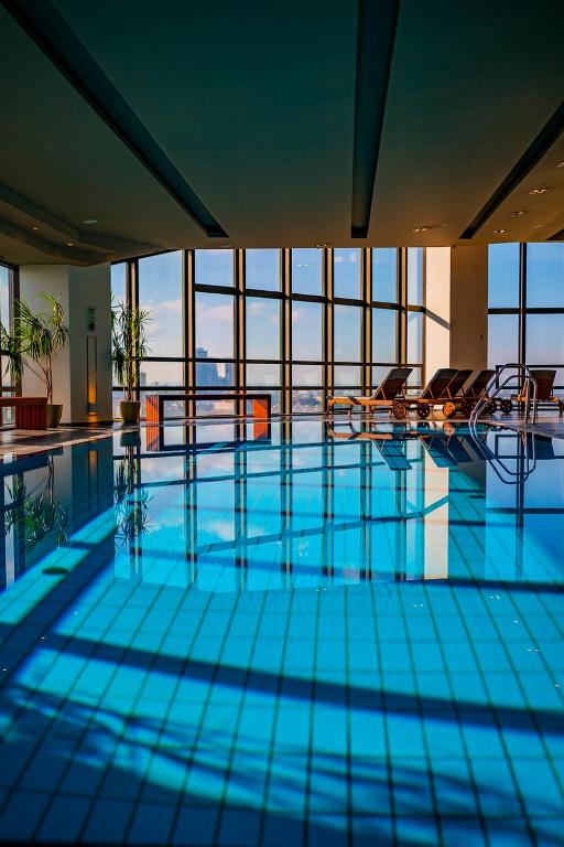 Bazén v ubytování Grand Hotel Prague Towers - Czech Leading Hotels nebo v jeho okolí