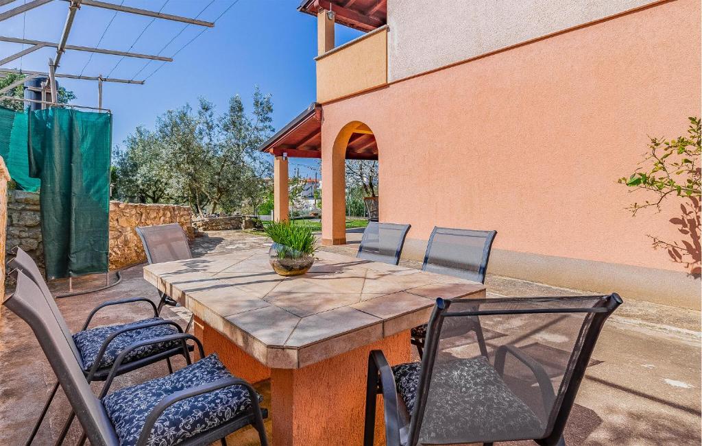 Balkón nebo terasa v ubytování Apartment Biskupija Iii