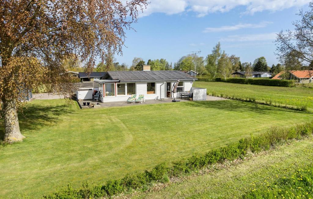 Zahrada ubytování Beautiful Home In Sydals With Sauna