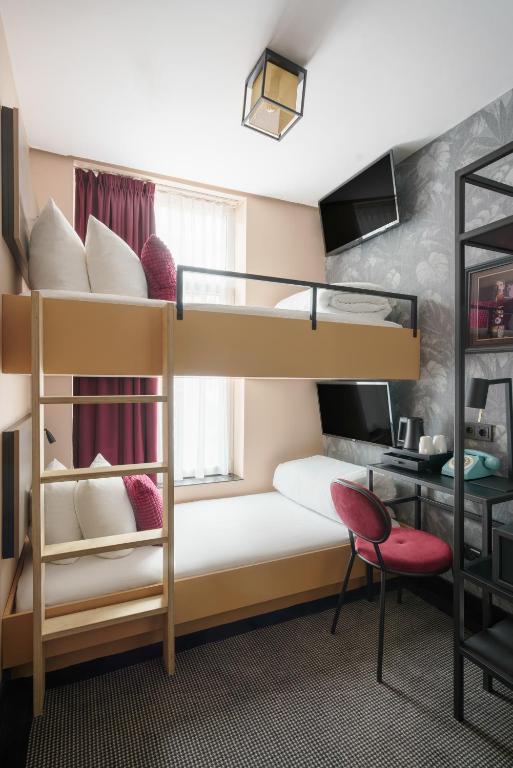 
Small Twin Room with Bunk Bed
