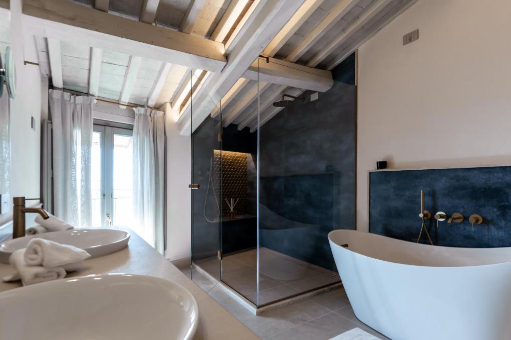 Koupelna v ubytování La Monastica Resort & Spa