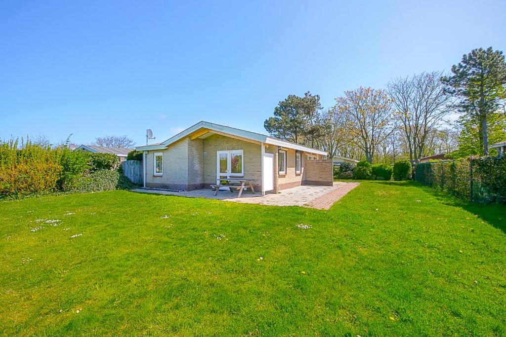 Το κτήριο όπου στεγάζεται  η παραθεριστική κατοικία