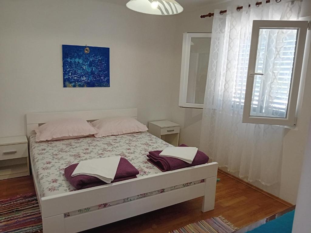 Modern Robinson Veli Bare, Vela Luka (updated prices 2024)