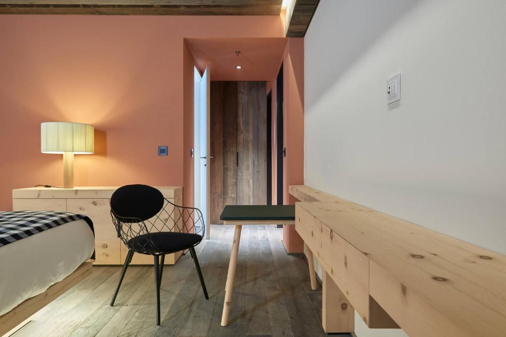 HOTEL de LEN - Double Room With Balcony