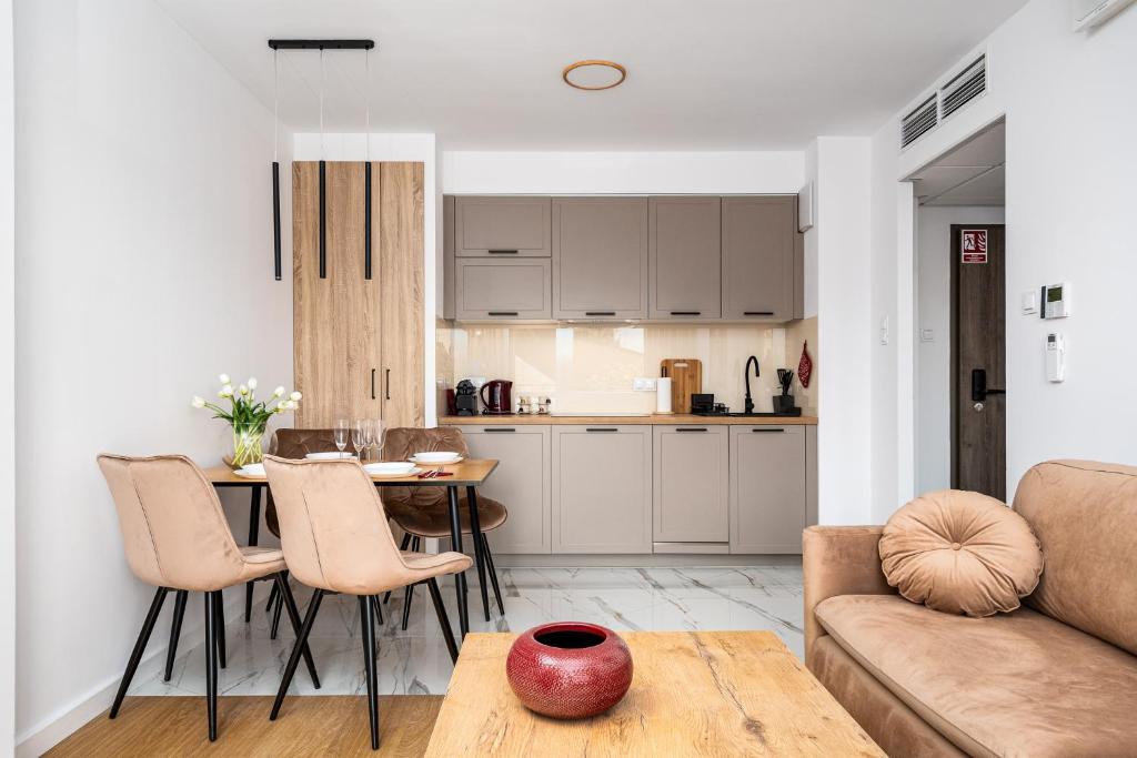 Pileckiego Residence - Resim 12