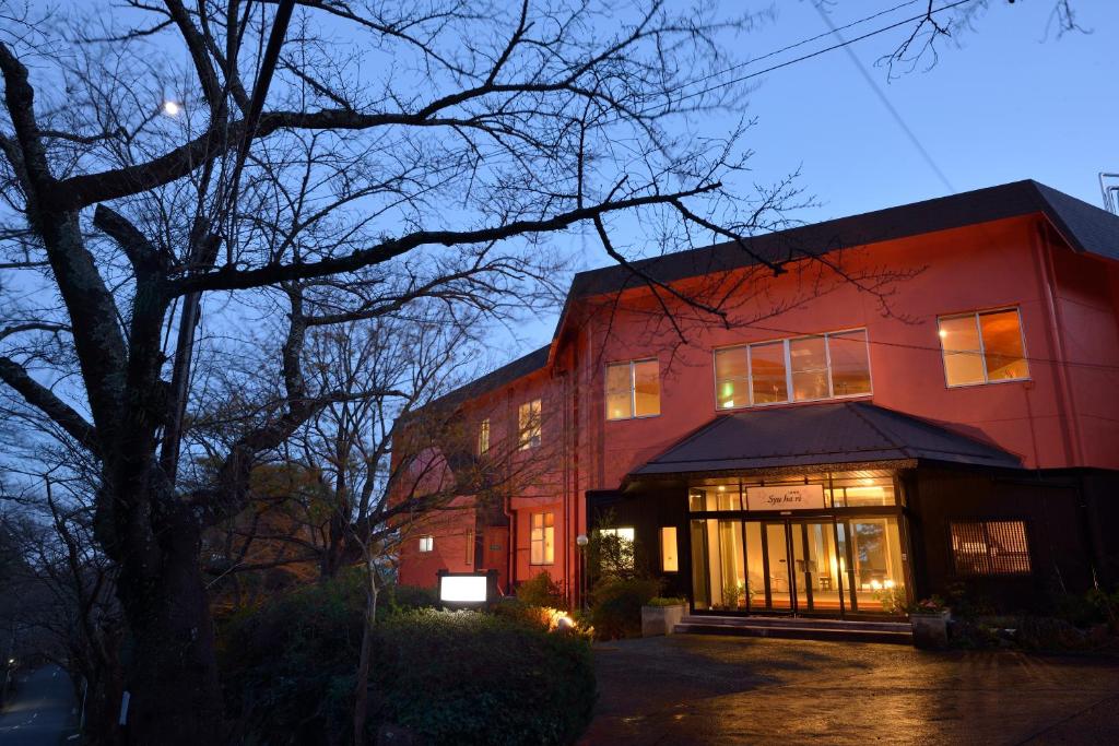Budova, kde se ryokan nachází