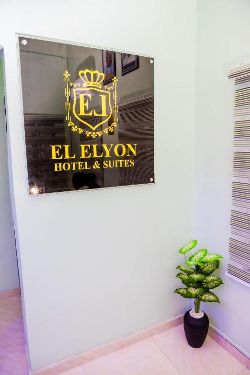 Certifikát, hodnocení, plakát nebo jiný dokument vystavený v ubytování El Elyon Hotel and Suites